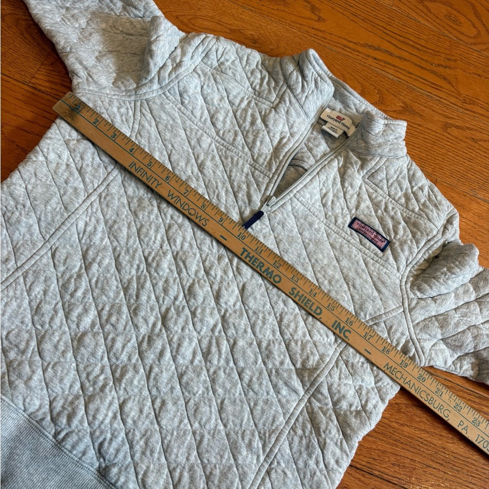 Vineyard Vines Light Gray Quilted Half-Zip Pullover - Picture 5 of 5